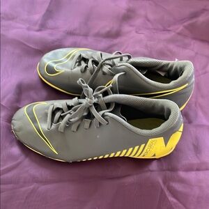 Nike Charcoal and Lemon Sports Cleats